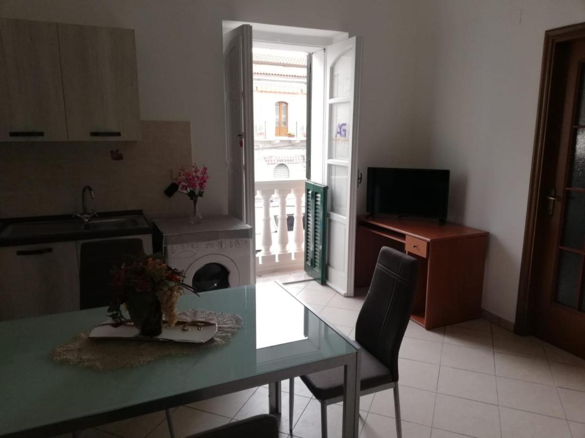 La Casa Di Basi Tropea Apartment Luaran gambar